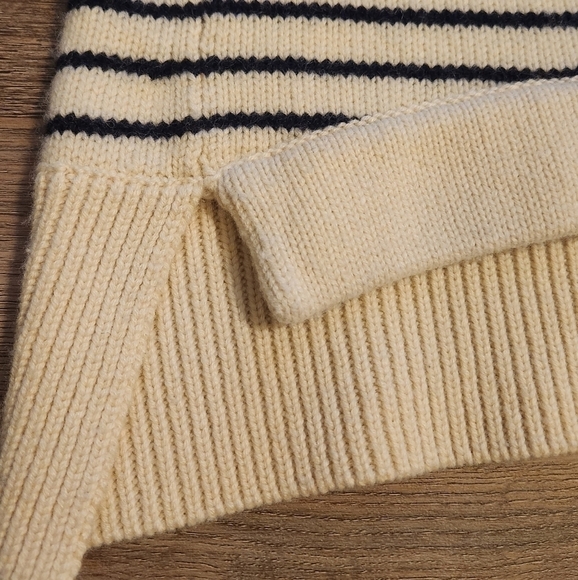 DEREK Lam Sweater - Picture 2 of 9